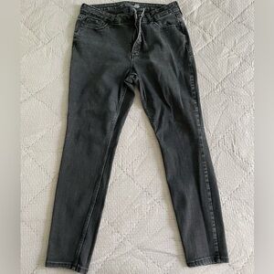 Old Navy High-Rise Rockstar Super Skinny Jeans Black Size 16